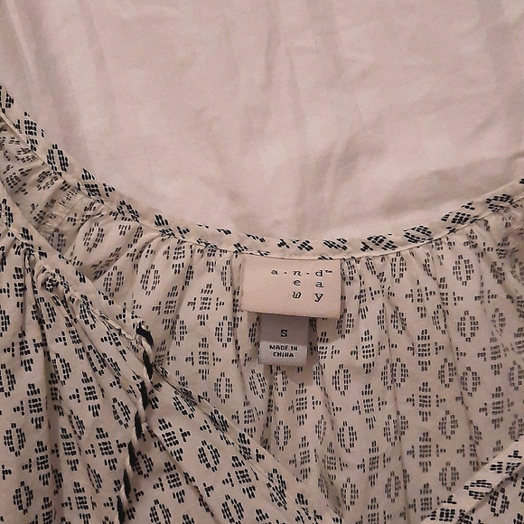 Pattern blouse - Picture 2 of 2